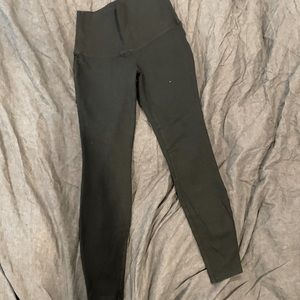 NWOT Sz small Thyme Maternity yoga leggings.
